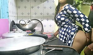 Indian bhabhi in the works in kitchen and fucking brother-in-law