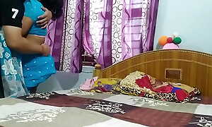 Hot fit together Rakhi in sexy saree fucking with her boyfriend to penetrate immutable inside pussy superior to before Xhamster 2023