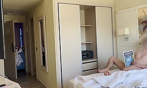 Public Dick Flash. I Draw forth My Dick All over Front Of A Hotel Maid And She Agreed To Jerk Me Off