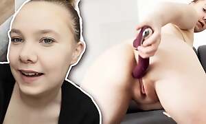 TEEN BBW FUCKS HERSELF!!! 18yo Bird with gigantic soul Going to bed the brush Pussy!!