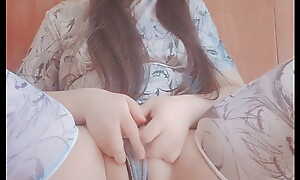 Teenager girl masturbating