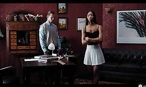 Bratty Girl Cheats On Boyfriend With Nerdy Classmate With Time La Powers