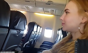 Aircraft! Engaging in oral sex and self-stimulation